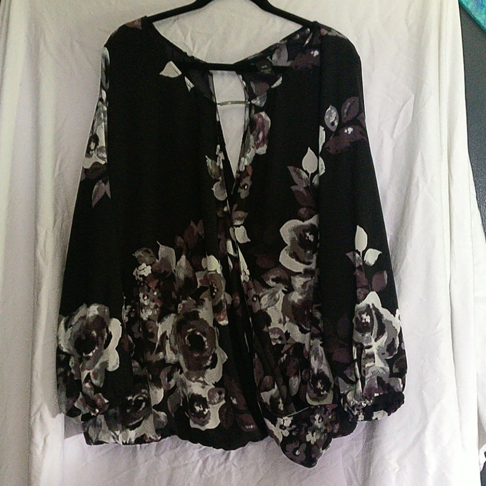 Woman top